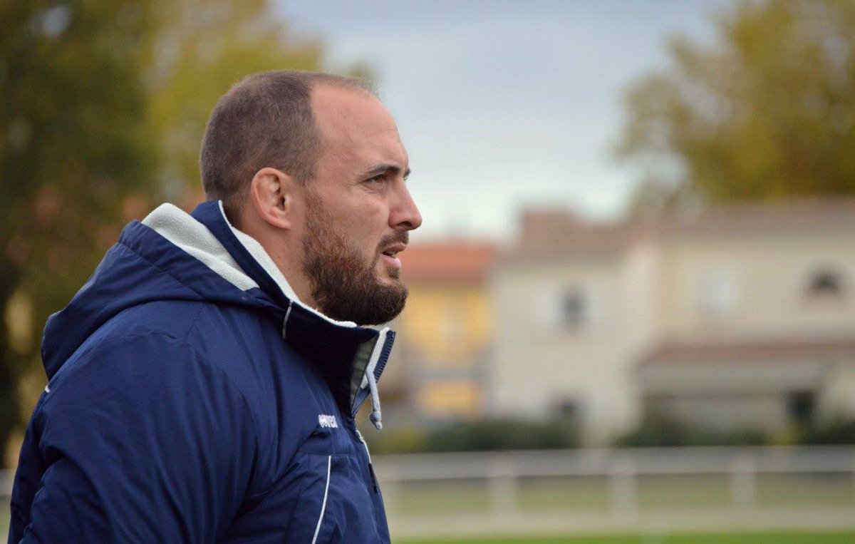 Le RCME prend acte de la décision de Mathieu Bonello, entraîneur des avants, de ne pas renouveler son contrat à l’issue de cette saison. 
Toute l’équipe et le staff restent mobilisés sur la réussite de cette deuxième partie de saison.
 
ALLEZ MASSY ! 🔵⚫️
#RêverFort #MadeInMassy