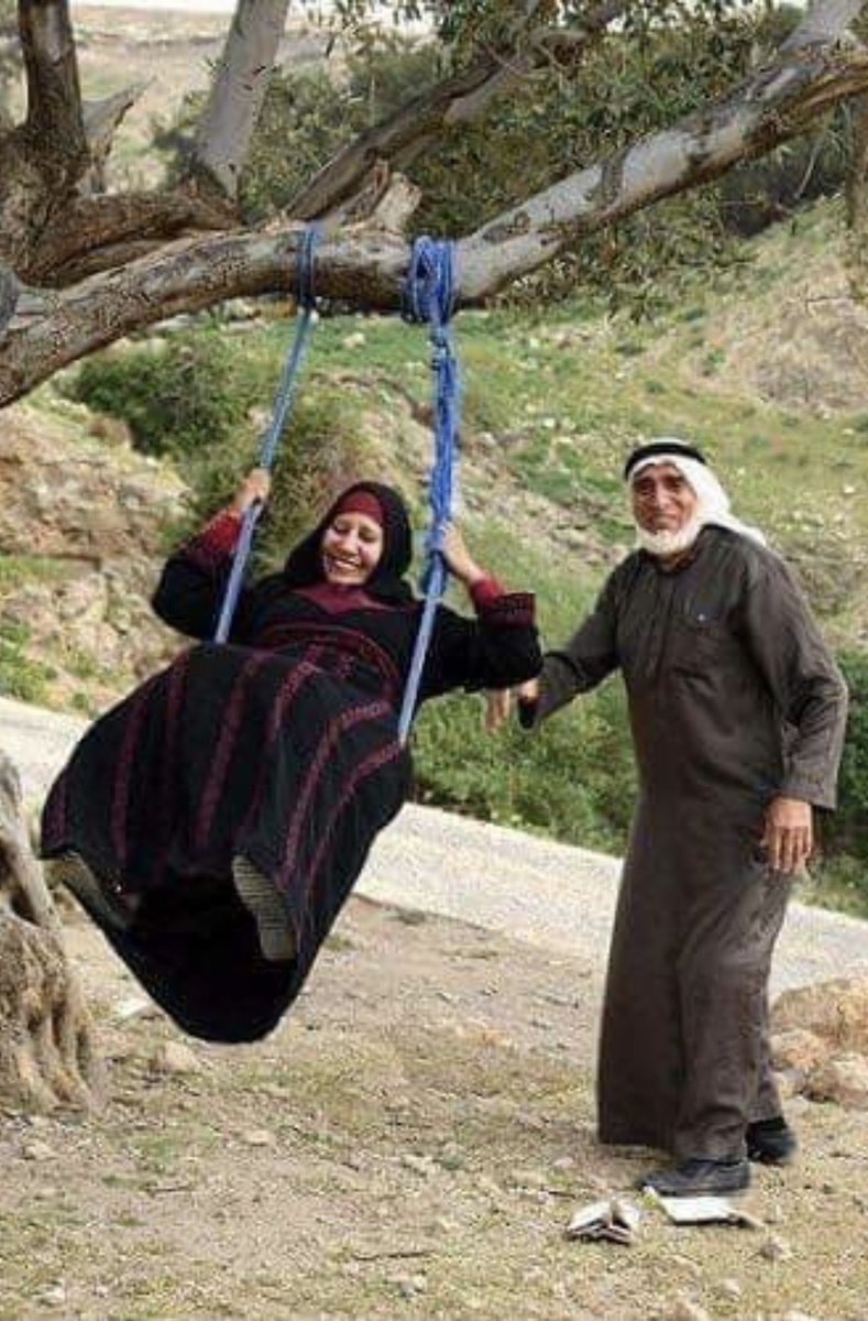 حب عرف الوفاء وانكر الملل وصمد طول العمر 🌹🌹🌹🌹🌹🌹🌹 #صباح_Iلخير