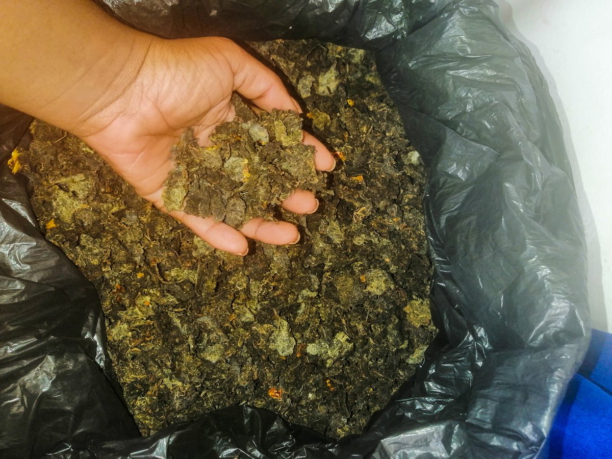 Munaka_Wamani's tweet photo. #Munawa
#Delele
#Mutshaini
R35 packet and R300 5litre. For orders call me on 0727624228/0815724879. https://t.co/cFG44R2ZkB