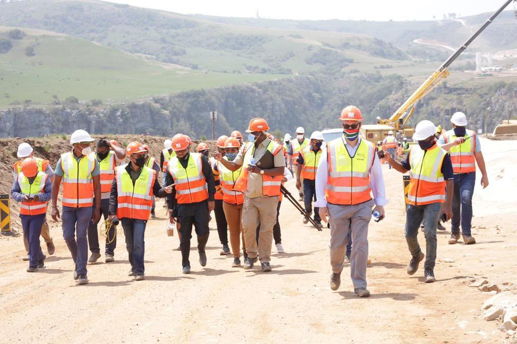 MbalulaFikile's tweet photo. The N2 Wild Coast Road is scheduled for completion in 2024 and is expected to boost the development of some of South Africa’s most disadvantaged municipal areas, and improve the lives of some of the country’s most neglected communities. https://t.co/hi4LllRzkz