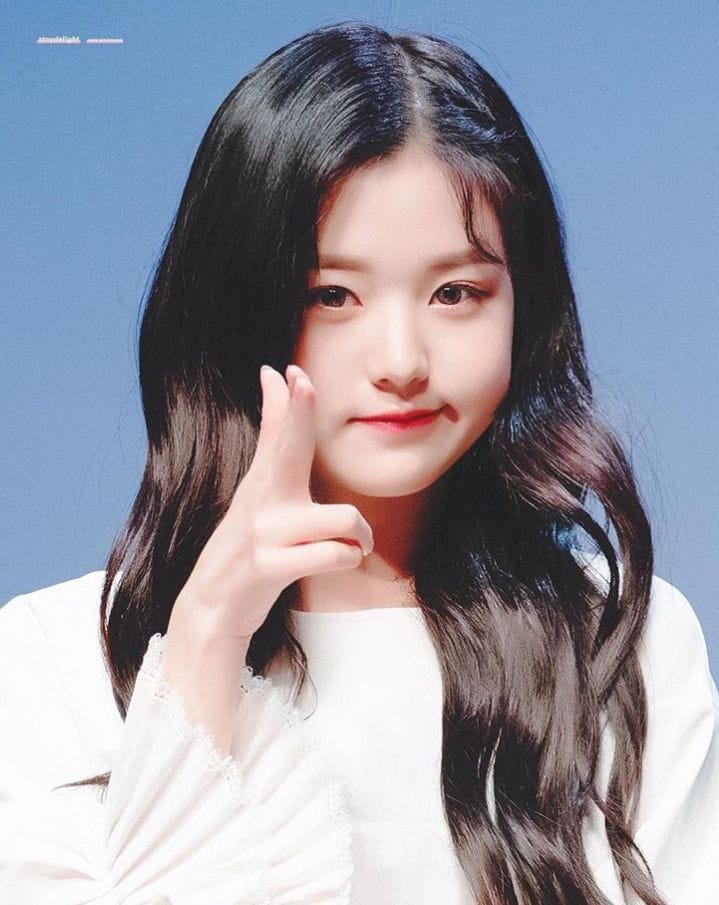 hi ! Gua Kenzie.
msh newbie lapak twt

mutualan? rt n like !
fambest? dm Zie aja , Zie ga gigit ^•^

#roleplayeraccount #roleplayer #roleplayerkpop #roleplayerindo #roleplayerworld #RoleplayIndonesia