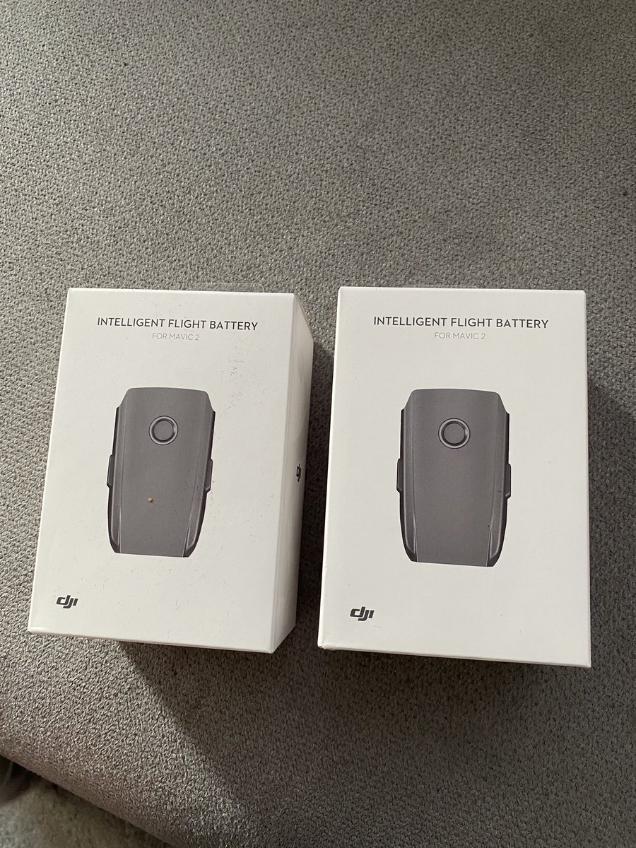 ronaldlitwa's tweet photo. W zeszłym tygodniu zgłosiłem do @DJIGlobal, że w moim Mavicu spuchły dwie baterie. Poprosili o wypełnienie formularza oraz załączenie zdjęć. Dziś do mnie przyszły dwie nowe baterie☺️
Takie podejście do klienta to ja szanuje 👏👏 https://t.co/Xmg26TPg8b