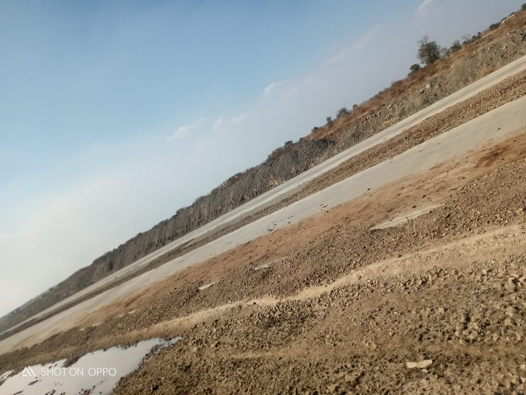 sujayindia_'s tweet photo. Sharing the snapshots of the ongoing progress of Mumbai–Nagpur Expressway from the Selu Bazar Site. Happy to facilitate our client PNC Infratech Ltd on this project.
#samruddhimahamarg #FacilitatingGrowth #sujaydistributors https://t.co/yjXAFD1Mf2