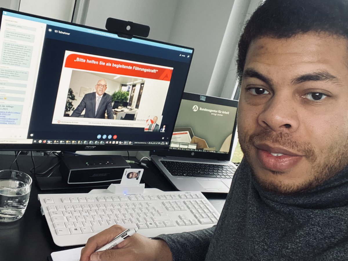 Heute sind meine Kollegin <a href="/otta_la/">Otta la bale</a> und ich im virtuellen Info-Workshop für Führungskräfte zum Zertifikatsprogramm „Professionelle Beratung“ der <a href="/Bundesagentur/">Bundesagentur für Arbeit</a>. Ein wichtiges Programm! Ich bin mir sicher, dass meine Kolleg*innen das rocken! 😊👍🏾 @AA_Trier #bringtweiter #leadership