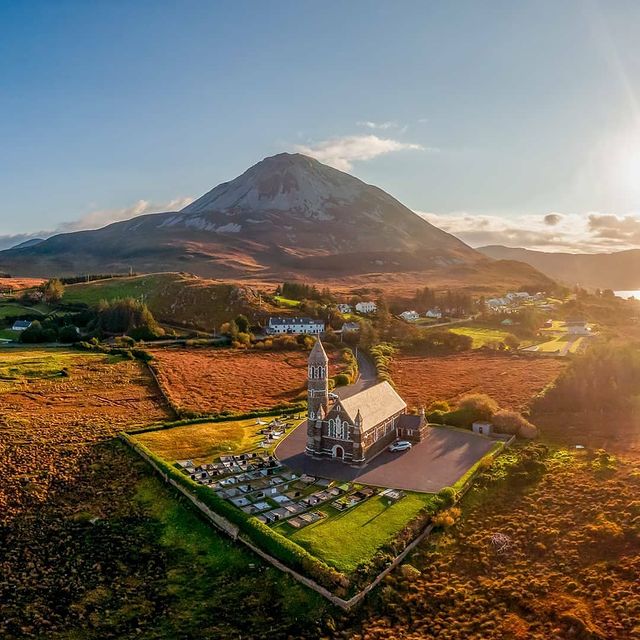 IrelandExplorer's tweet image. Lovely winter morning in Dunlewy 🌄❄️
📍 Dunlewy, Donegal, Ireland

🛒St. Patrick’s Day Gifts Shop❇️
👇🎁👇
teetulip.com/saint-patrick

#Ireland #irishnation #travel #Travelers