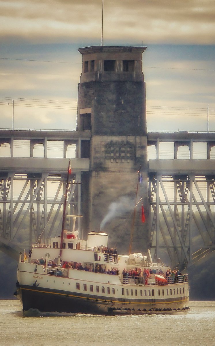 'MV Balmoral', Brittannia Bridge From Belgian Prom, Menai Bridge 🌤🌁⛴ (2017) <a href="/Ruth_ITV/">Ruth_TV</a> <a href="/DerekTheWeather/">Derek Brockway - weatherman</a> <a href="/ItsYourWales/">It's Your Wales</a> <a href="/BBCWalesNews/">BBC Wales News</a> <a href="/BBCCountryfile/">BBC Countryfile</a> <a href="/itvcoastcountry/">ITV Coast & Country</a> <a href="/BBCCymruFyw/">BBC Cymru Fyw</a> <a href="/NTWales/">Niaz Taj</a> <a href="/BangorWalesNews/">The Bangor Aye</a> <a href="/metoffice/">Met Office</a> <a href="/nationaltrust/">National Trust</a> <a href="/MVBalmoral/">Balmoral</a> #NorthWales #ThePhotoHour #Anglesey
