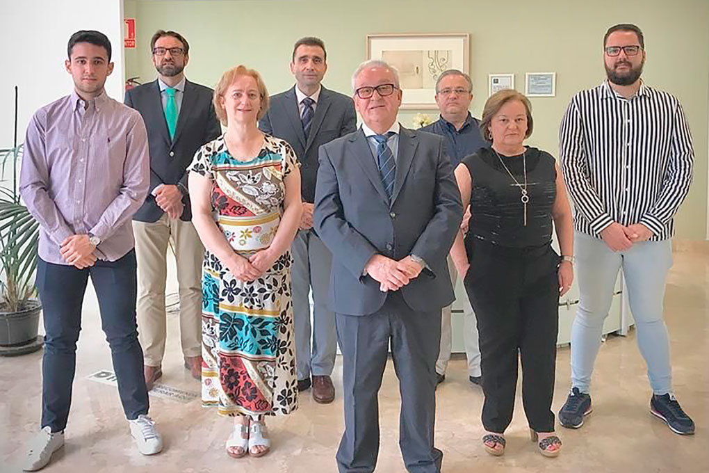 ElSoldAntequera's tweet photo. ✍️ #comercioATQ: Rafael Romero Pérez, gerente de @ofitecasesores: ‘Trabajamos en desarrollar nuestro potencial a nivel de herramientas y logística’ #Antequera #periodismoSOL
⏩ Pincha aquí para ➕ detalles: https://t.co/CqXb0qVg0y https://t.co/fFfYLgEk5b
