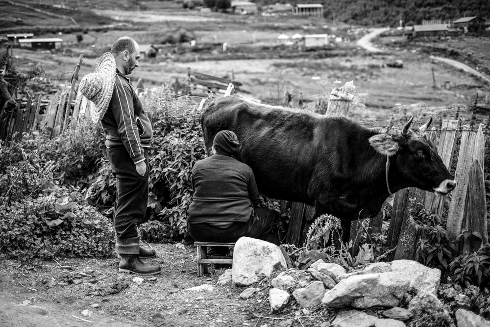 doinggeography's tweet photo. @SonjaSwissLife #TTOT
A1 For me, one of the key activities is the opportunity to participate in the daily life of the hosts to learn about rural practices, for example, in
#Svanet #Georgia #blackandwhitephotography by @doinggeography https://t.co/Ix9IauCYwO