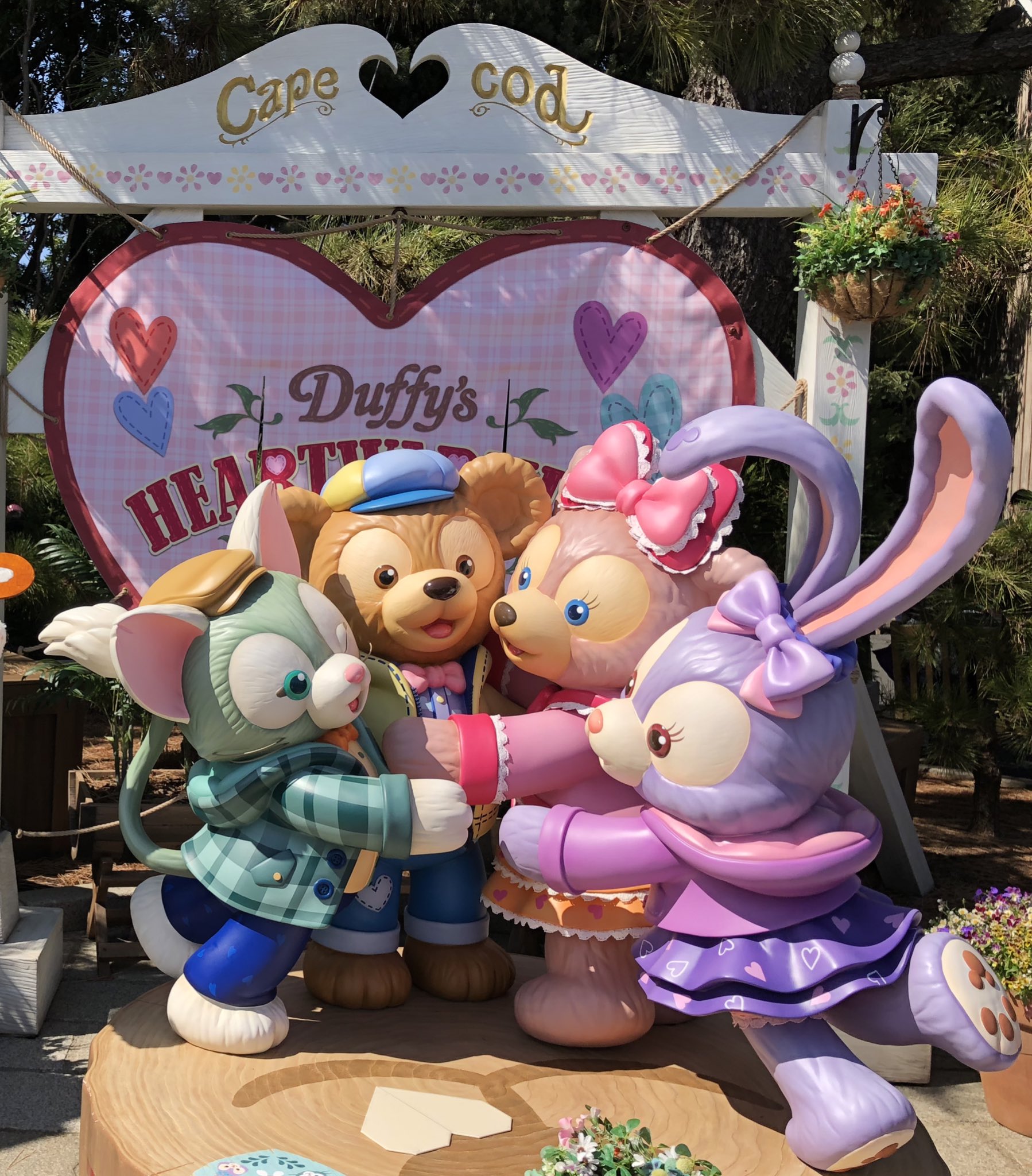 ファンカスト見習い 秋葉 Advent Chun ディズニーランドのスターツアーズはスターウォーズ好きだったら十分に楽しめるアクションを体感出来ます キャラも主要メンバーよりはマニアックなキャラも出ていますので なかなかのマニア向けですね