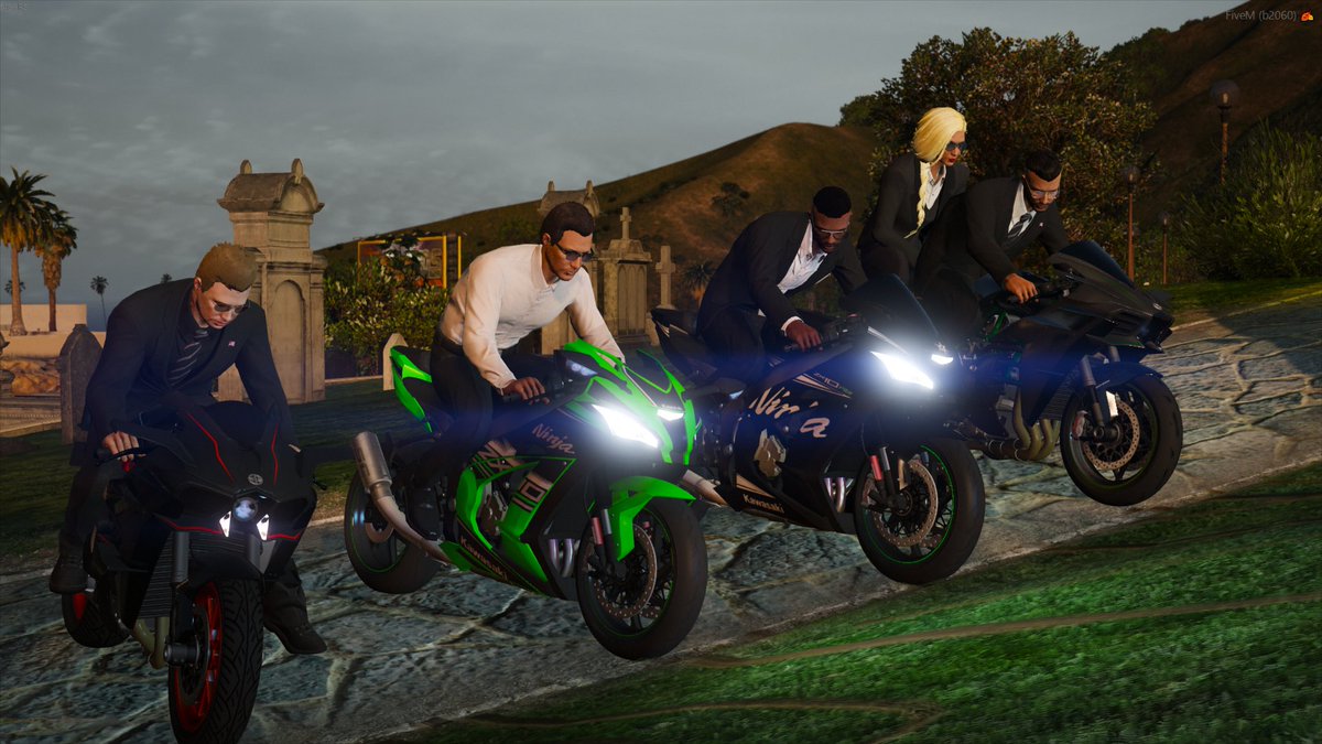 JohnDraven3's tweet photo. voila ta nouvelle et dernière maison ,repose en paix , veille sur nous de la haut , je prendrais soin du garage , tu nous manque ...
R.I.P 

@SadojHelena  , @JackClinton123  , @XavierWilson23 , @LewisHazard2 https://t.co/hKTkp51FPp
