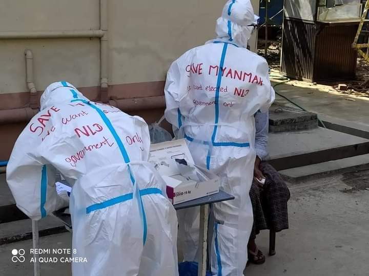 ThinHtet24's tweet photo. #Save_Myanmar
#We_need_democracy
#Aung_San_Suu_Kyi_Government
These are Our Health Care Workers 😞 They are Helping us to Fight Both of the WORST Things in the World😠 So Help Us Guys, the World 😷 https://t.co/Wq9wVoXUNr