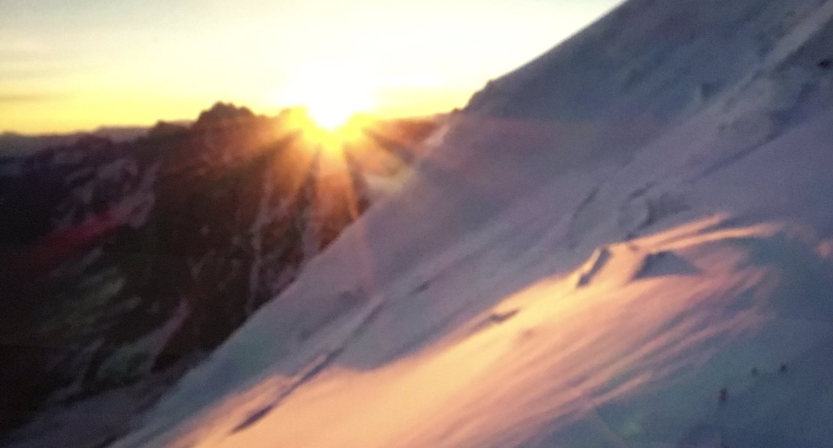 AJactat's tweet photo. Au cœur de l’hiver 1876, l’ascension du #MontBlanc par la Britannique Isabella Straton et son guide Jean Charlet #Chamonix @SavoieMontBlanc 
Un #exploit que nous raconte @LorinLinda sur @ARTEfr #IAV vendredi 5 février à 16h30 https://t.co/nc3ndHagy7