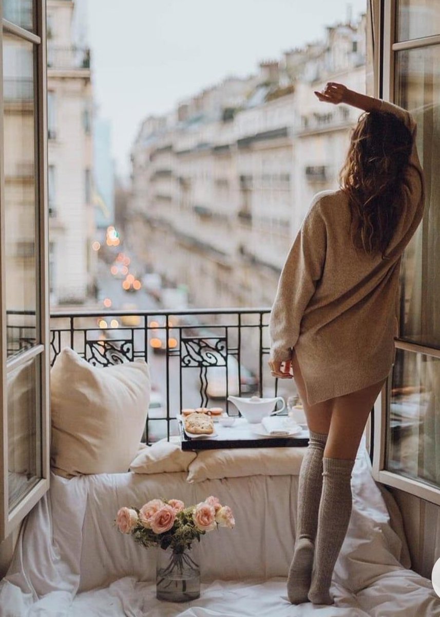 bTbjvtx8hSPFalN's tweet image. ЖИВОТ се путује само једном.
Данашњи тренутак постаје сећање сутра.

Добро јутрооо!😘😘☕☕🎶🎶🍀