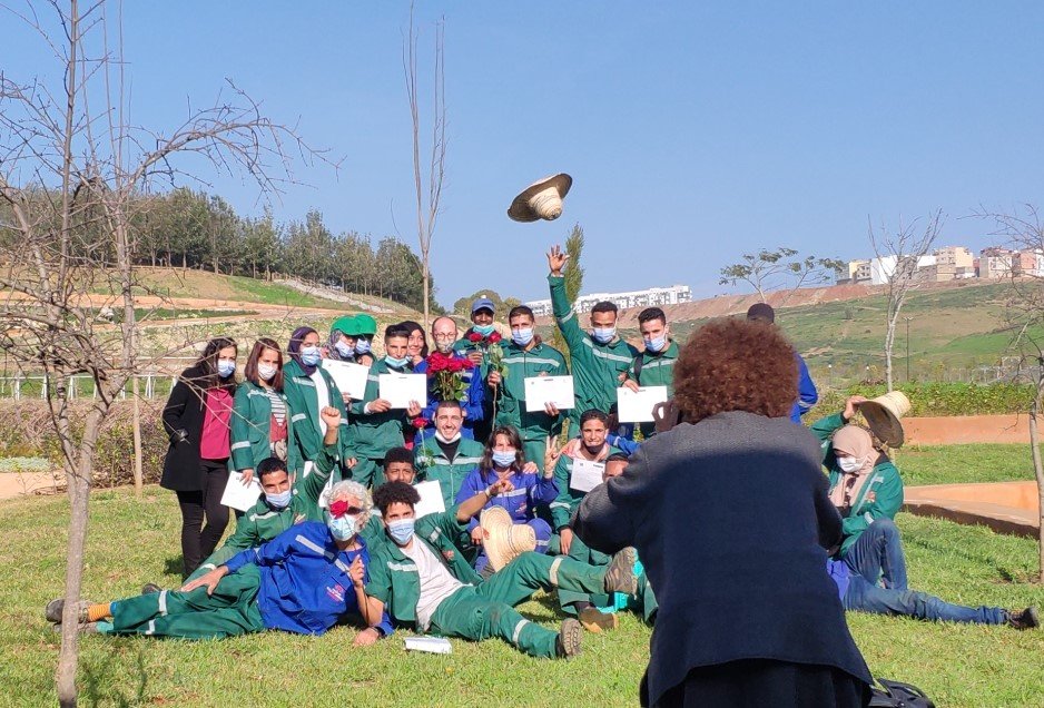 AECID_es's tweet photo. 👏👏La escuela de jardinería del Bouregreg en Marruecos 🇲🇦 recoge sus primeros frutos: 51 alumnos certificados en este proyecto gestionado por Fundación Cultura Islámica #FUNCI con financiación de la @CooperacionESP y apoyo de organismos locales.
👉 https://t.co/RPqRqUAIOI https://t.co/Mw6ca9JkcY
