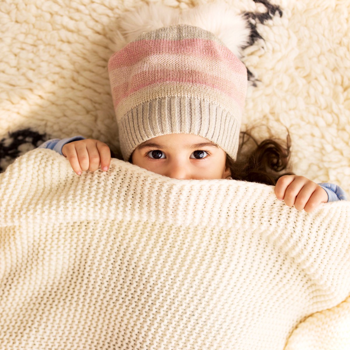“Fit me with socks,
and a fluffy sweatshirt.
Give me a blanket,
and some hot cocoa.
Tuck in with me
for a warm cuddle
in our winter family huddle.”

#winterbaby #babycare #maate #truetomotherhood #babynaturalproducts #nature #natureandnurture