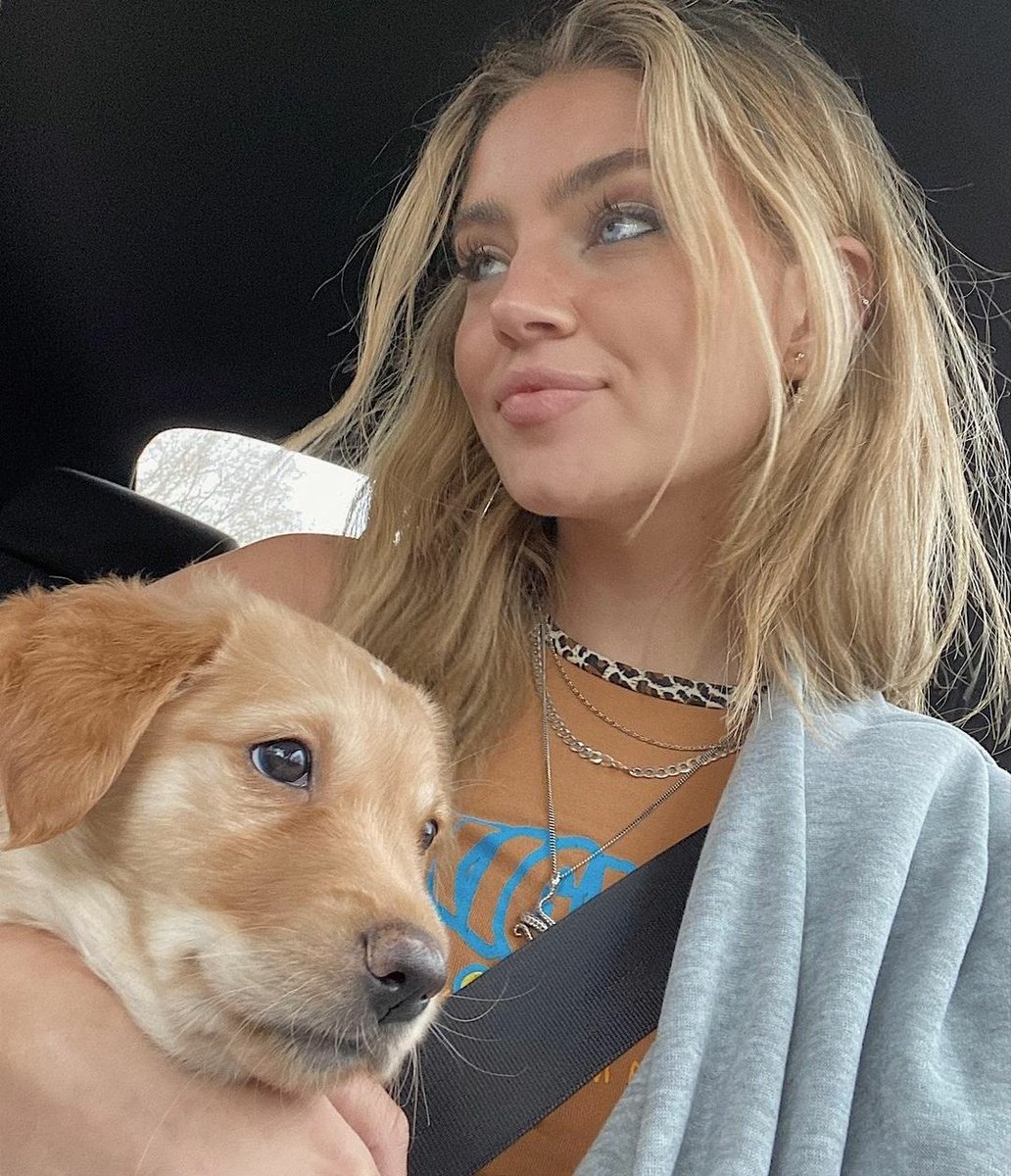 AmeliaLCKT's tweet photo. I'm a mum now https://t.co/uuSDOsq50v