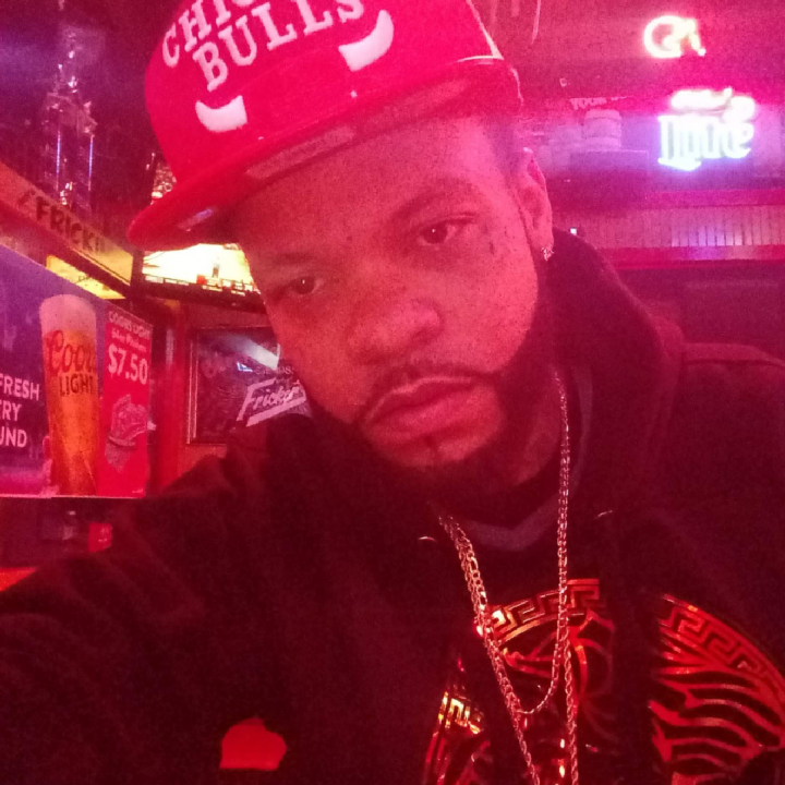 FlyCultureLyfe1's tweet photo. Come hangout with me > Throwback Jams on #BIGOLIVE https://t.co/mEsrDjB6qv https://t.co/DkXpqaQUL7