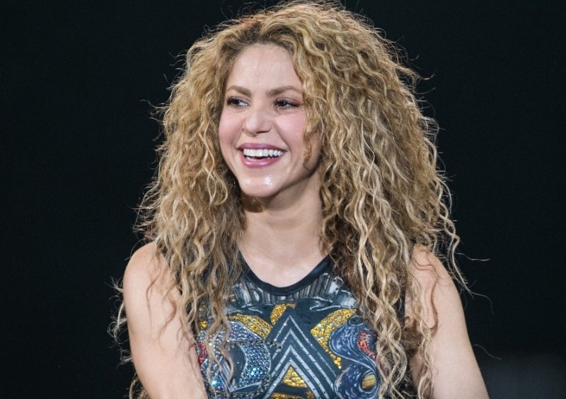 Apparently texts are in again! So here s mine: Happy Birthday to the very talented 