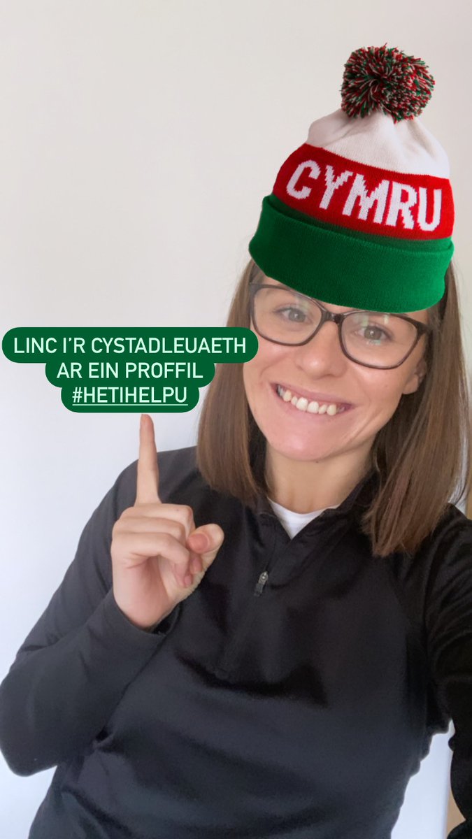 UrddDeCanolog's tweet image. ❤🤍💚CYSTADLEUAETH❤🤍💚
Dyma Ffion yn defnyddio ffilter Het i Helpu ni. Yn hytrach na defnyddio ffilter, beth am ymuno'r cystadleuaeth i ennill het eich hunan! Linc ar ein proffil 😃
@chwaraeonyrurdd @urdd @PrentisUrdd @UrddEryri @urddynysmon