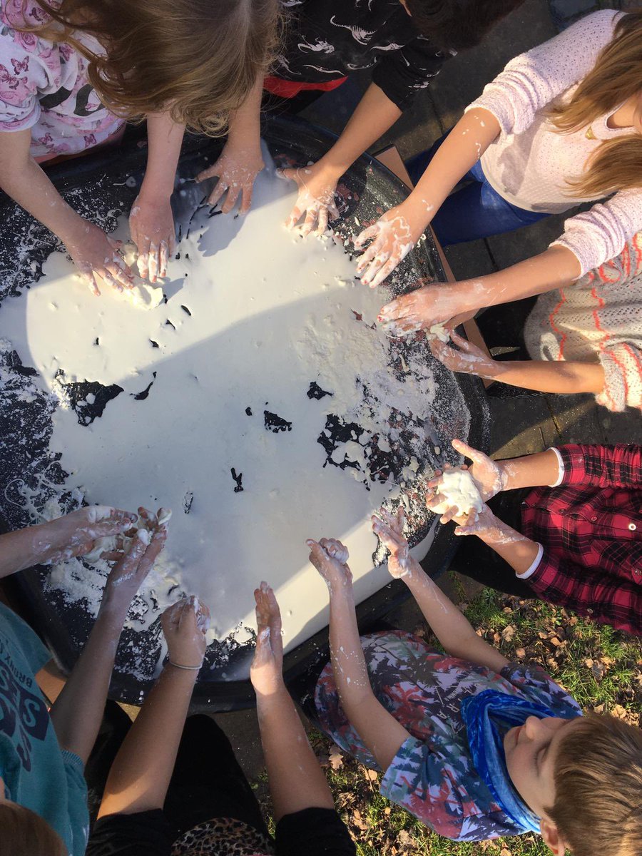 StCowley's tweet photo. Year 3/4 have been learning about non-Newtonian fluids through the use of gloop 😀 https://t.co/isJHZaaGxH