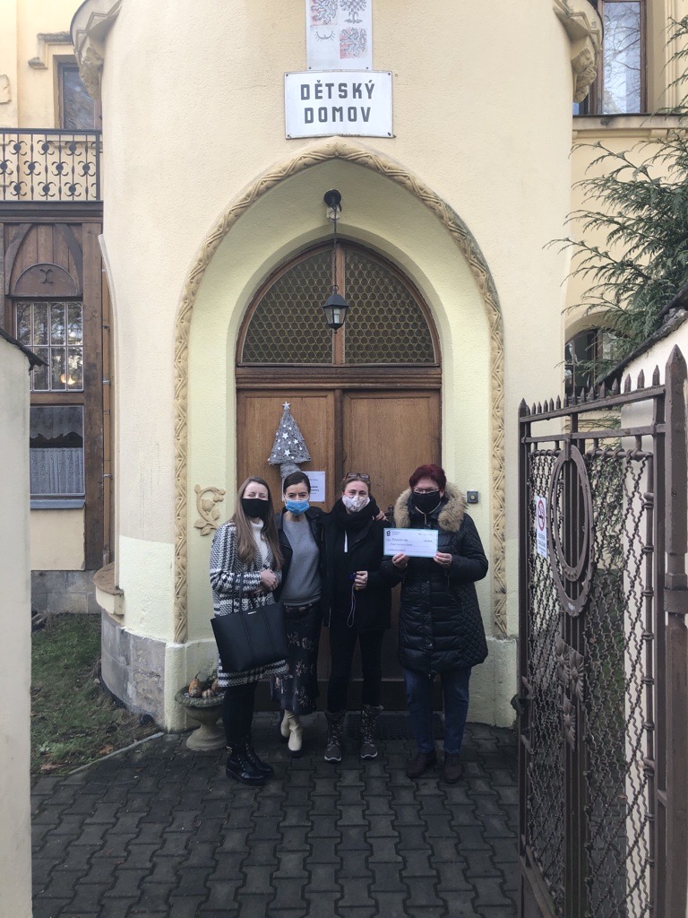 guidevisioneu's tweet photo. We're happy to support a good cause. Financial support from GuideVision employees worth CZK 20,000 is on its way to the children's home in Klánovice, Czech Republic.
#LifeAtGuideVision #GuideVision #support
https://t.co/hAcSzdTKY3 https://t.co/yt3g6JuZRQ