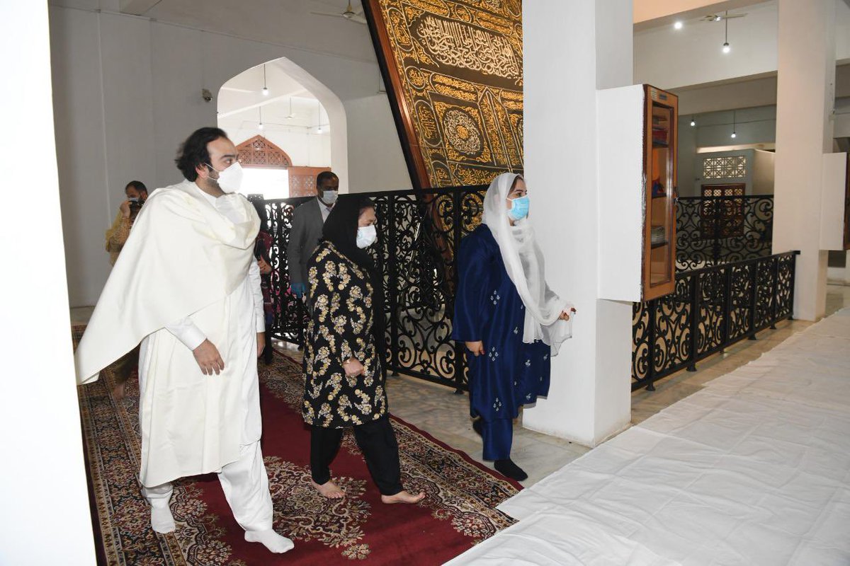RoymMalik's tweet photo. Great @sanam_bhutto @BakhtawarBZ @mahmoodchoudhry https://t.co/d17Wfa7nkV