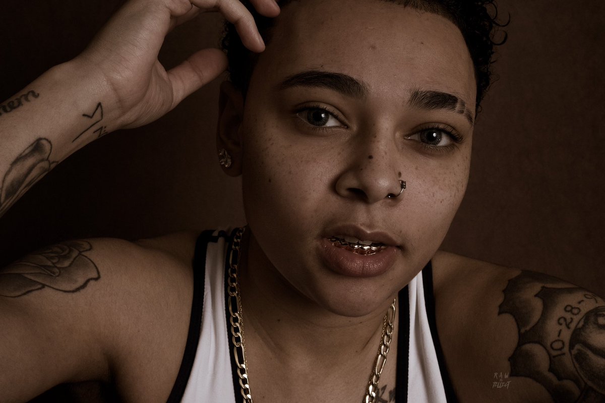 KJshotitFirst's tweet photo. Pressure Applied💨💎
•
•
Model @j_gotdajuixe
#BOOKRAW #SSU #Birthdayshoots #Portraits #KJshotitFirst
Follow @ rawntellect on IG to see more Content✨📸 https://t.co/o1vfpcix36