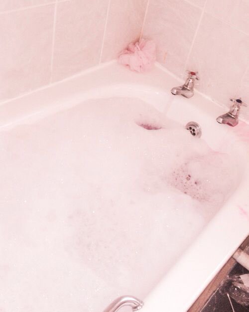 💅🧖‍♀️spending the day relaxing before classes kick into full gear🛁🎀
