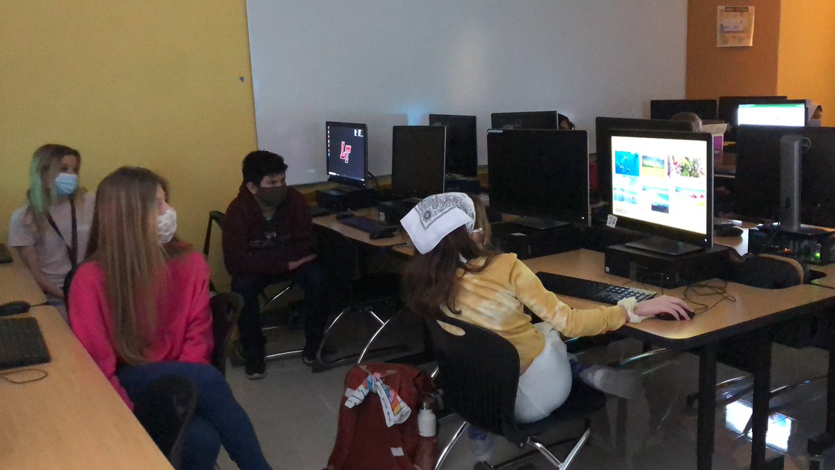 Coach_Polites's tweet image. Presenting our “Dream Vacation” Projects today! #DreamBig #TechApps