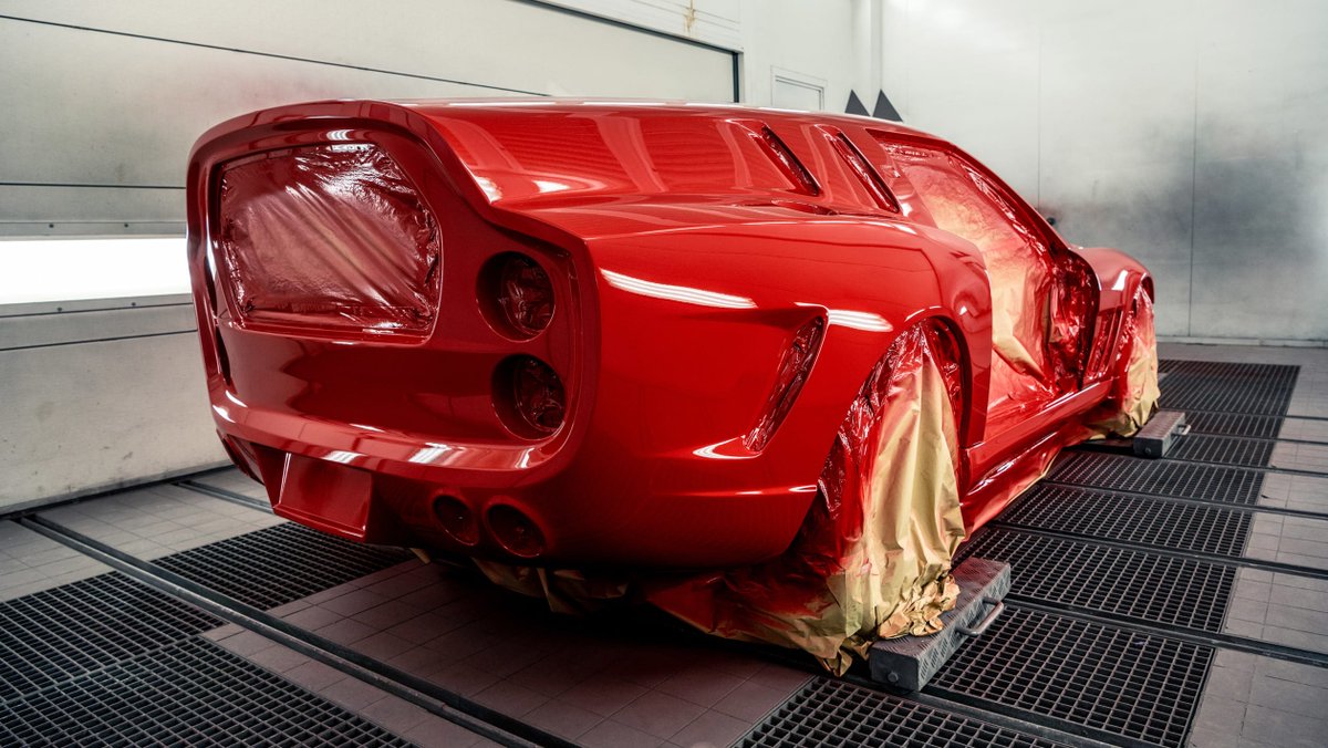 SmallBlogV8's tweet image. It might look like a #Ferrari is wearing an Olympic track cycling helmet, but in fact this long-roofed one-off coachbuild project is paying tribute to an act of revenge from the early 1960s.
Read on at the link...
smallblogv8.blogspot.com/2021/02/van-ro…