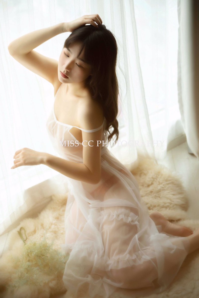 爱自己 是终生浪漫的开始

摄影/@misscc520 

#私房 #摄影 #成都约拍 #私房写真 #portrait #portraitphotography #photoshoot #photography https://t.co/OIL6r6hVOW