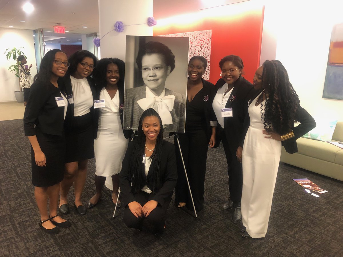 3) The  @SadieCollective. I started this movement with  @itsafronomics and our incredible team prior to going to the Fed, *thankfully*. Though there was a small community of black RAs, all  @HowardEcon grads, (for which there is IMMENSE opportunity to expand outside of).