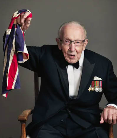 MartinDaubney's tweet photo. RIP Captain Sir Tom Moore. A true British hero 🙏🇬🇧 #CaptainTom https://t.co/pSfGlKrimt