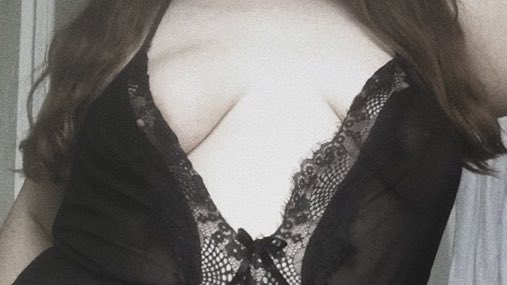 dinudes's tweet photo. @_guiduxa_ Happy tuesday 🔥 https://t.co/yRu6qtbcVD