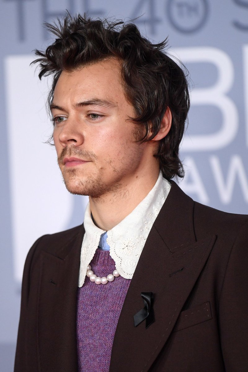 ~ harry styles looking like a daddy ; a thread ~