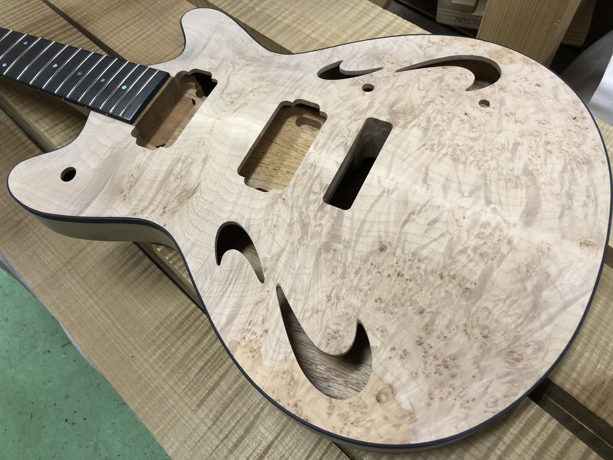 tsguitars's tweet photo. What color do you think suits this guitar?
サウンドメッセin大阪出展予定のこのギター、何色が似合うと思いますか？
#tsguitars #customguitars #electricguitars #burlmaple #arc https://t.co/IPbOwxFiLB