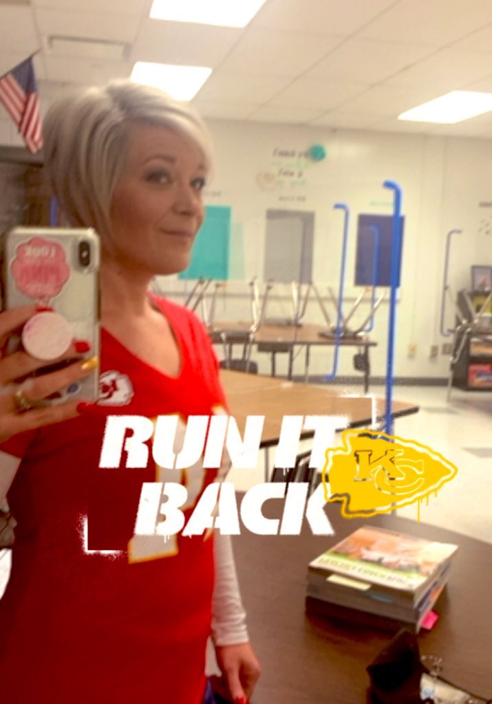 jessicacox01's tweet photo. #RunItBack Super Bowl Week❤️💛❤️💛#ChiefsSpiritWeek https://t.co/q6pfVoO5zV