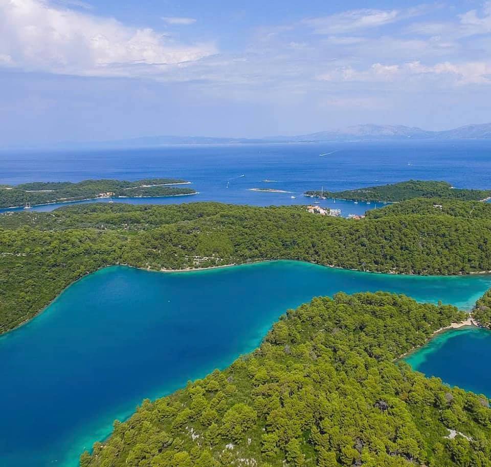 CroGulets's tweet photo. Amazing sailing destinations in #Croatia are waiting for you! 💚

Croatia is a country known for its beautiful and untouched nature. Wild beaches, rocky coastlines and car-free islands, the Adriatic Coast is the ideal destination for all #nature lovers. https://t.co/WyNAVxOCFH