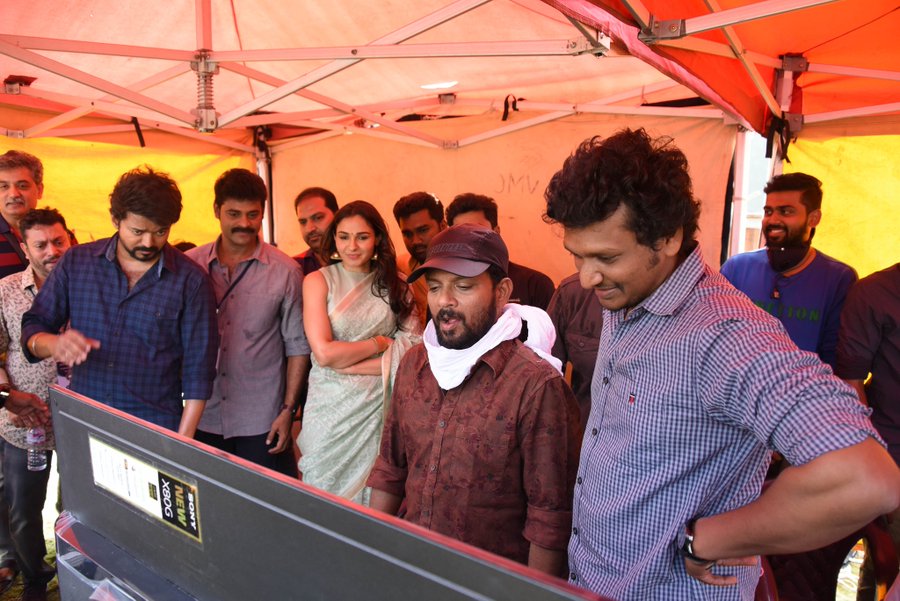 Skyriswan's tweet image. Working stills from #Master @actorvijay #BlockbusterMaster