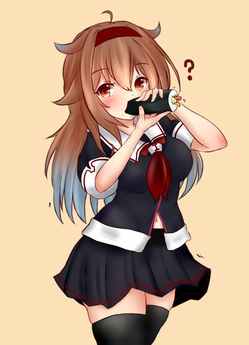 ほおばりつゆさん #艦これ #白露(艦隊これくしょん) https://t.co/0H5UlODu9E 