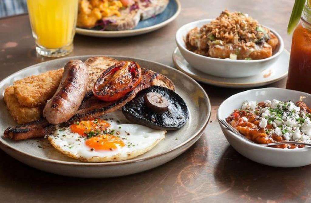 Problem 3 - lack of quality food in the ‘neighbourhoods’ One of my biggest frustrations was how the quality dipped as soon as you left zone 1. Why were we all putting up with distinctly average offerings when back in the hood? I was determined to correct this!4/