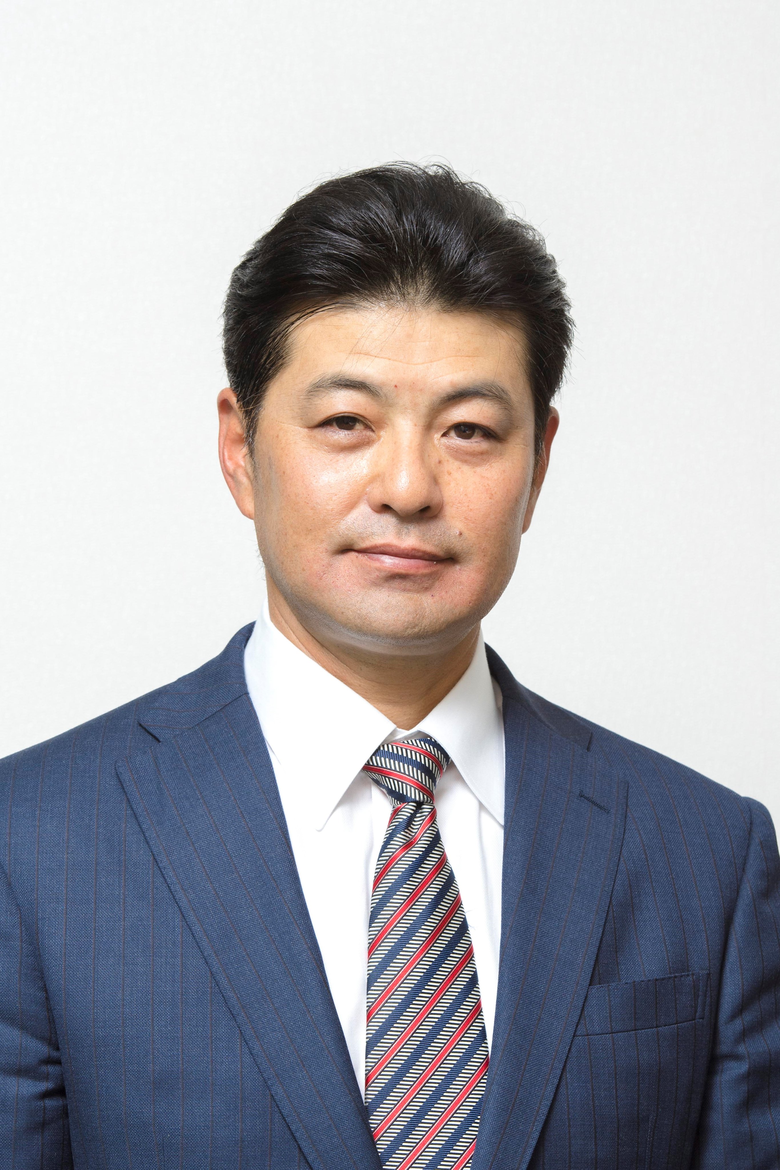緒方孝市　限定フィギュア　広島カープ監督 Amazon.co.jp: 緒方孝市 現広島カープ監督 1999年現役時代 限定