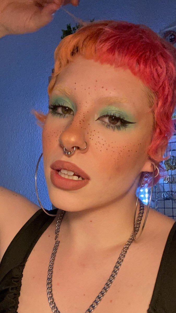 laugmadison's tweet photo. @beautybay Hi! Im Laura from Spain! I love all your palettes💘 #SpanishPRSearch #ByBEAUTYBAY https://t.co/hHBHfjaXve