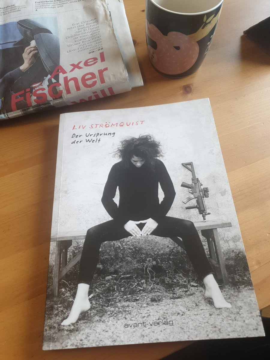 KollegeJansen's tweet photo. #buchtipp (oder vllt doch #comictipp?) #LivStrömquist #DerUrsprungDerWelt - kritisch, lustig, feministisch, informativ und einfach ein Kunstwerk. Lest und verschenkt es! Gerne auch ihre anderen Werke https://t.co/1H2NZeN0JR