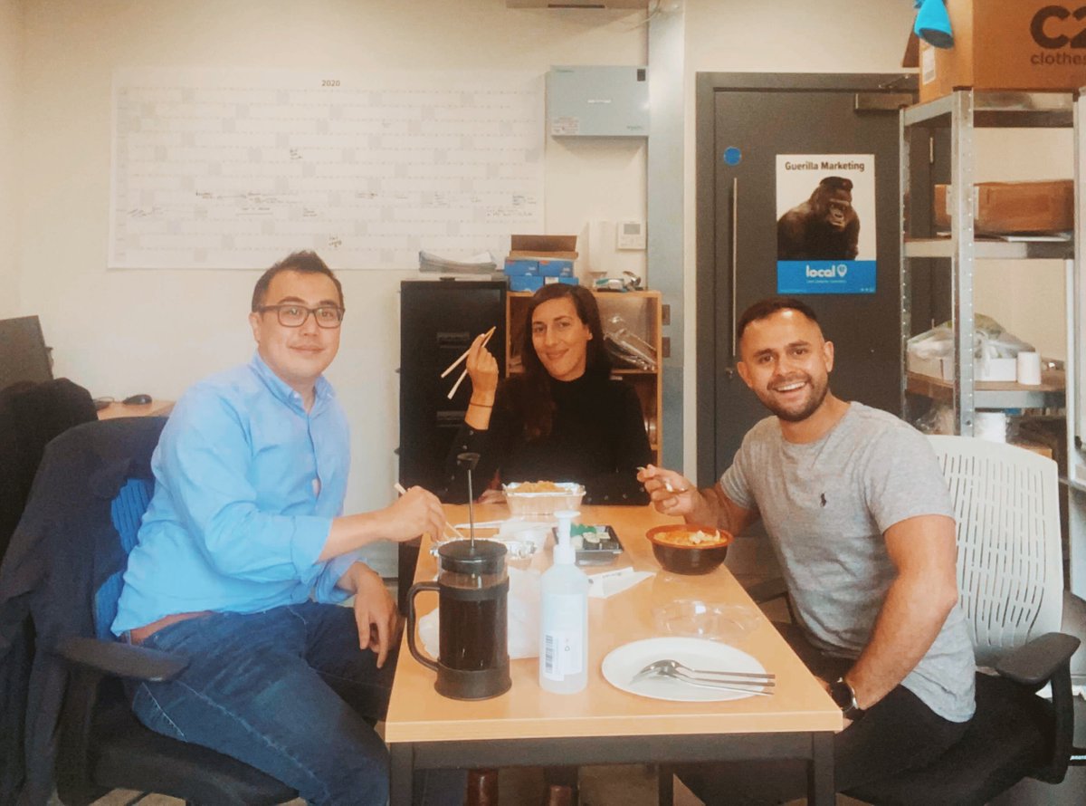 burdi_app's tweet photo. #StartUpLife 

We're only a small early stage tech start-up but if you've ever wondered what goes on behind the scenes of our loyalty apps 📱, here's a sneak peek of our small team supporting small local businesses 24/7 💪🏡💙  

#LoveRewards #LoveLocal https://t.co/IQf6FeyCwz