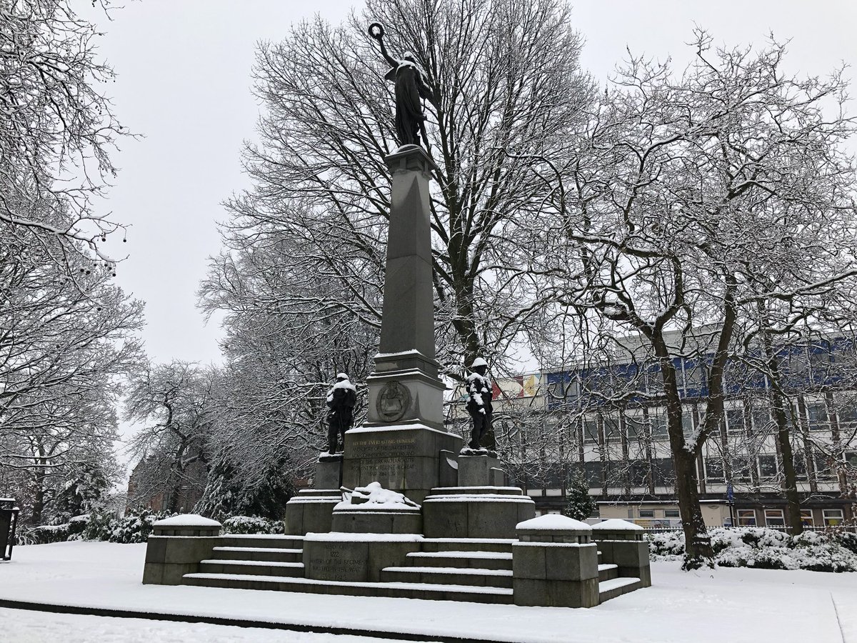 A fabulously snowy morning in Sheffield today   #snow  #snowing  #snowday  #sheffield  #sheffieldissuper
