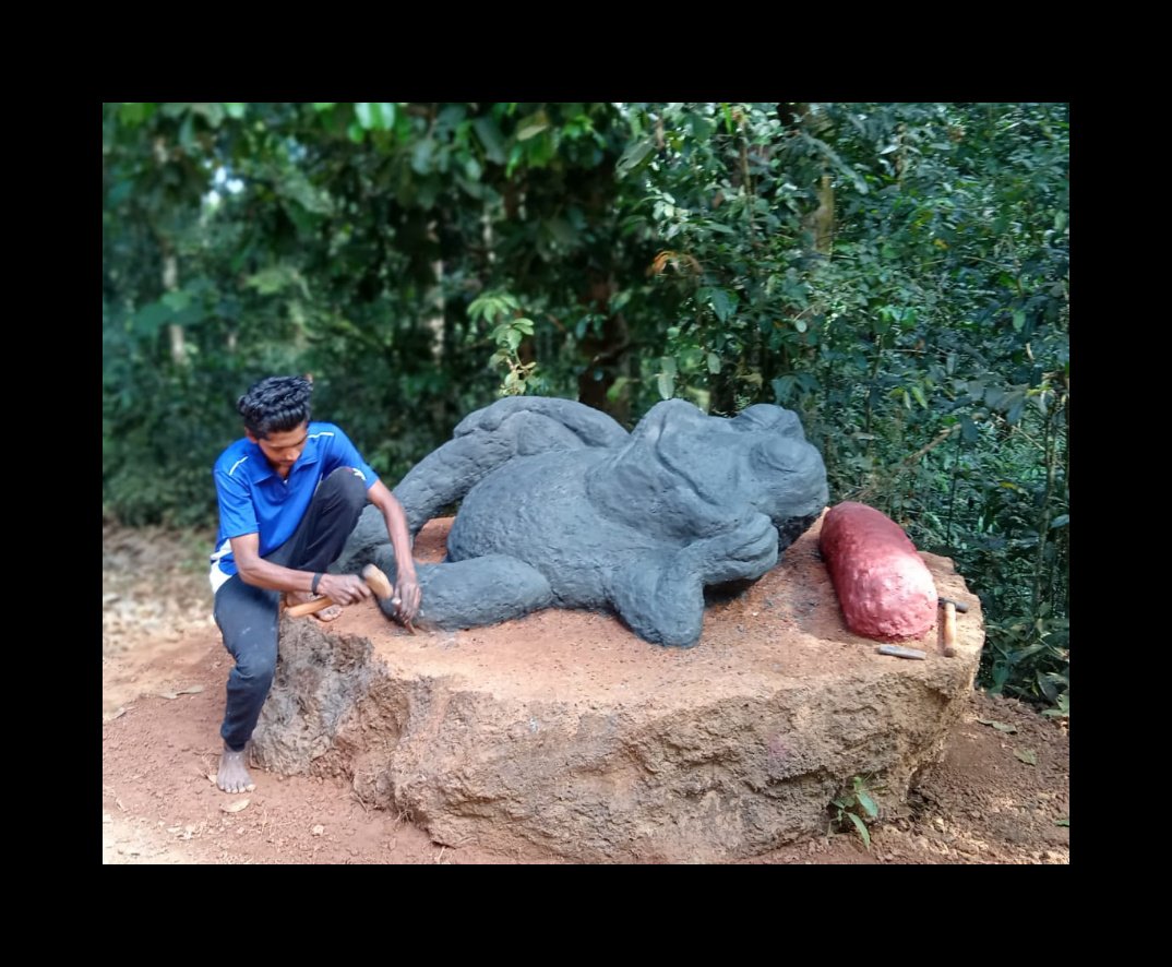 CHallihole's tweet photo. ರಸ್ತೆ ಪಕ್ಕಗಲ್ಲಿರುವ  ಮುರ ಕಲ್ಲಿಗೆ ಜೀವ ನೀಡಿದಾಗ
#stonework #stone #naturalstone #architecture #construction #landscaping #masonry #building #stonemason #interior #granite #sculpture #design #exterior #pavers #crazy #featurewall #interiordesign #fashion #stonemasonry #jnsstone https://t.co/WOzjn688tn