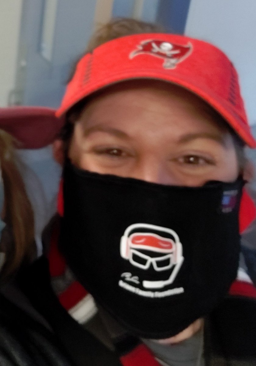 Bunch of Bruce's walking around @MortElementary today! #oneteamonecause #GoBucs #5houses1heartbeat <a href="/MsWronka/">Jennifer Wronka</a> <a href="/Dana4Clark/">Dana Clark</a> <a href="/AriansFF/">Arians Foundation</a> <a href="/BucsFoundation/">Tampa Bay Buccaneers Foundation</a> <a href="/Buccaneers/">Tampa Bay Buccaneers</a>