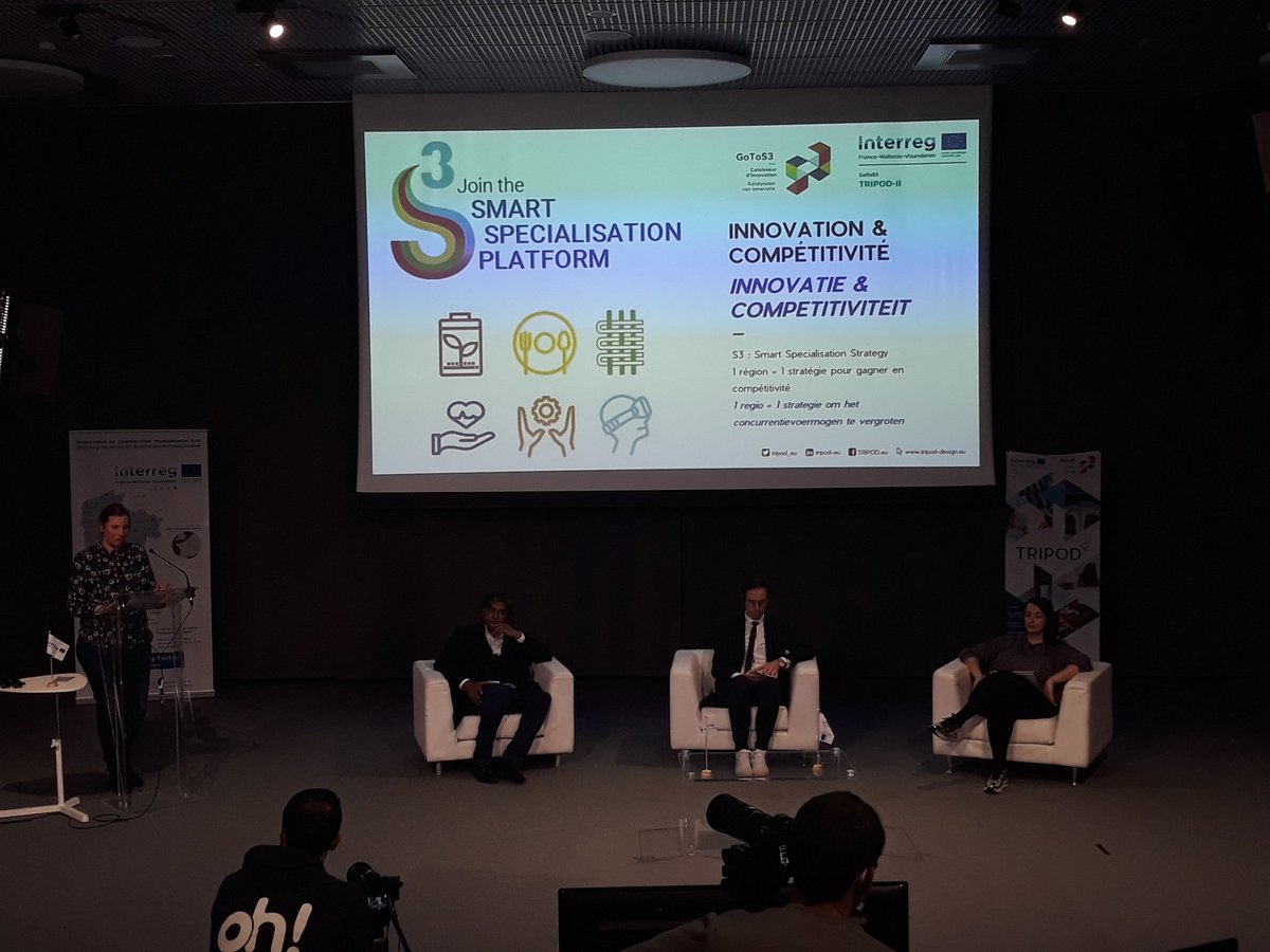 On stage !

Conférence de presse <a href="/Tripod_eu/">TRIPOD</a>  sur #DesignFusion à  la @CCIGrandLille 

A suivre : 
15h pechakucha &amp; 16h keynote 

tripod-design.eu/design-fusion/

#design <a href="/InterregFWVL/">Interreg FWVL</a>  <a href="/interreg_gotoS3/">GoToS3</a>