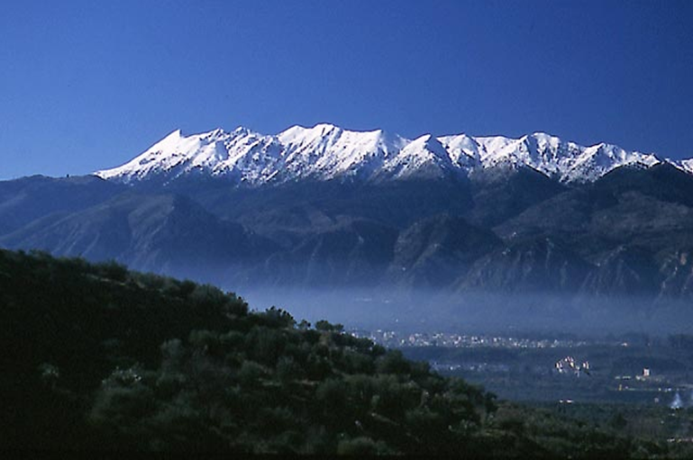 mekurilov's tweet photo. 'Mithical Peloponnese.' The forested slopes of Mt. Taygetos are awaiting their explorers ! #peloponnese #mountaineering #travel #secretgreece https://t.co/xT8zTiYlww